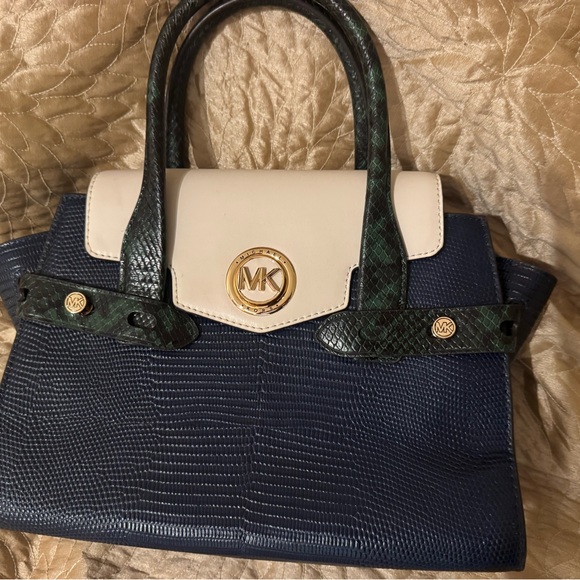 Michael Kors Navy and Cream Satchel - Picture 1 of 2
